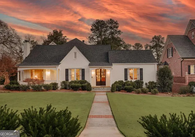 1st image of 577 Cloverhurst Ave, Athens, GA 30606 | MLS# 10698939