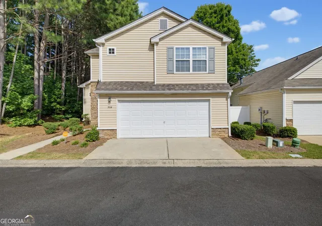 Photo 1 of Single family home for sale at 904 Windcroft Cir Nw, Acworth, GA 30101 | MLS# 10827923 | Listing updated on 2026-09-12