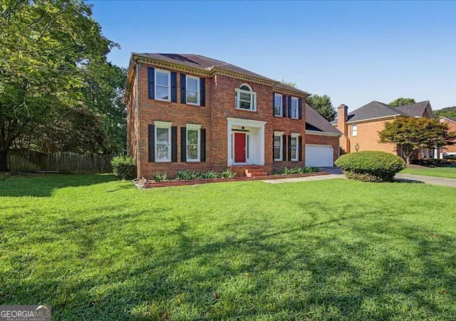 Photo 3 of Single family home for sale at 2007 Sheffield Pl, Dalton, GA 30720 | MLS# 10829314 | Listing updated on 2026-09-19
