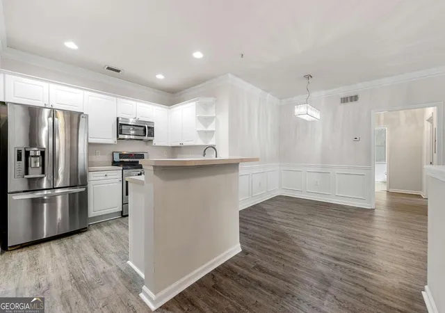 4th image of 2400 Cumberland Pkwy Se #411, Atlanta, GA 30339 | MLS# 10571170