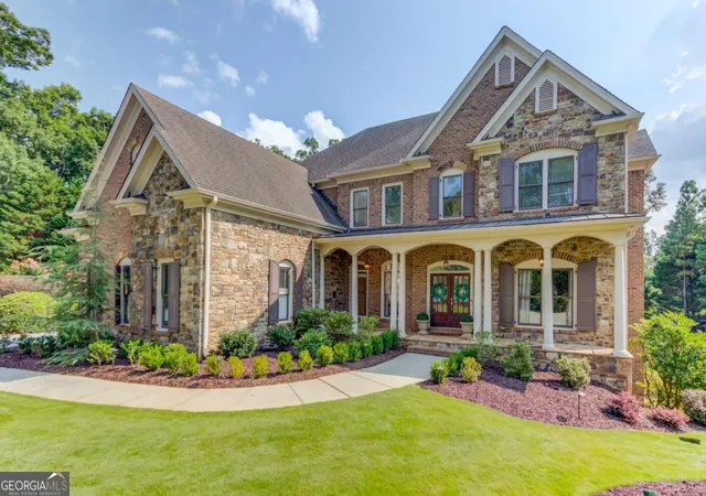 Photo 4 of Single family home for sale at 5318 Binghurst Ct, Suwanee, GA 30024 | MLS# 10827763 | Listing updated on 2026-10-16