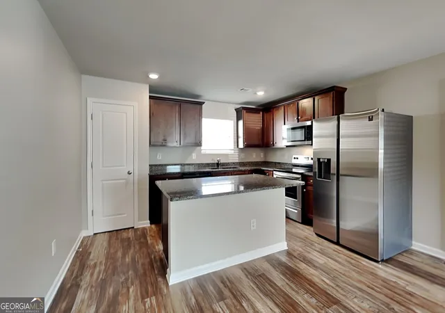 3rd image of 15 Daniel Ln, Covington, GA 30014 | MLS# 10797993