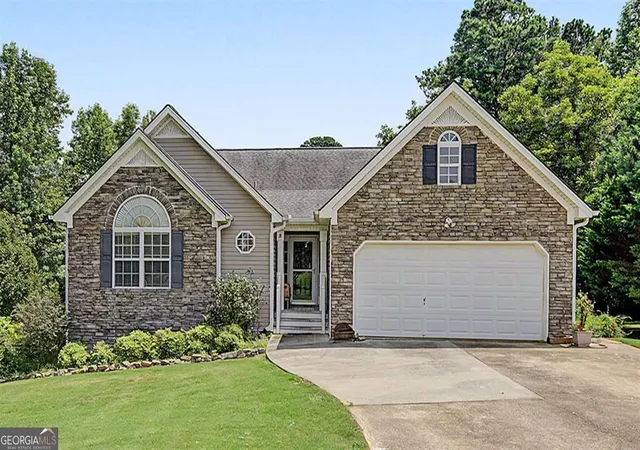 Photo 1 of Single family home for sale at 5 Shenandoah Ct, Hiram, GA 30141 | MLS# 10821807 | Listing updated on 2026-08-21