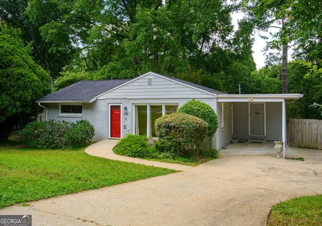 Photo 2 of Sale Pending at 3119 Brook Dr, Decatur, GA 30033 | MLS# 10799035 | Listing updated on 2026-09-14