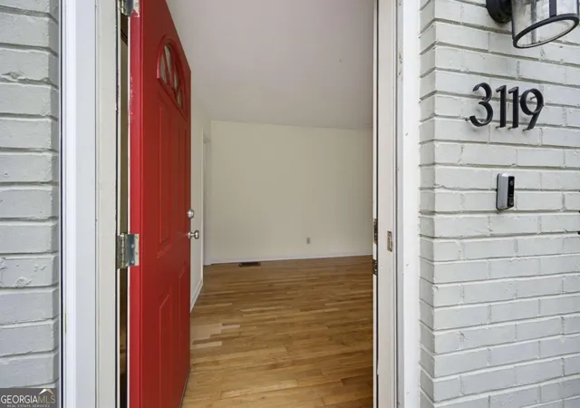 Photo 3 of Sale Pending at 3119 Brook Dr, Decatur, GA 30033 | MLS# 10799035 | Listing updated on 2026-09-14