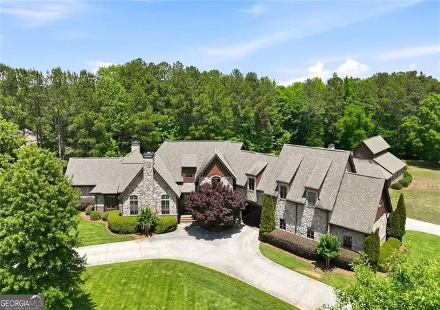 Photo 3 of Single family home for sale at 605 Carriage Ave, Jefferson, GA 30549 | MLS# 10779254 | Listing updated on 2026-09-09