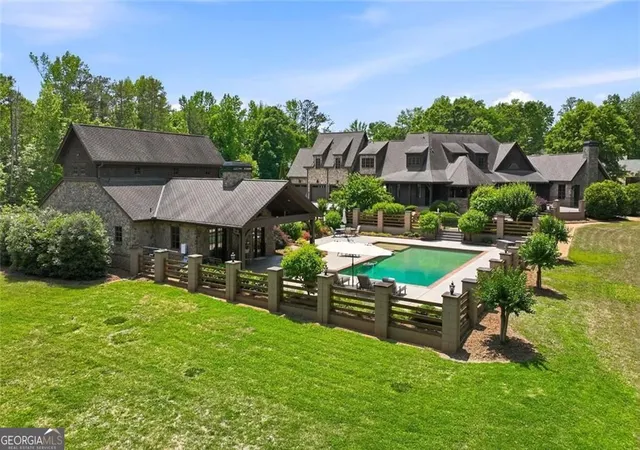 Photo 4 of Single family home for sale at 605 Carriage Ave, Jefferson, GA 30549 | MLS# 10779254 | Listing updated on 2026-09-09