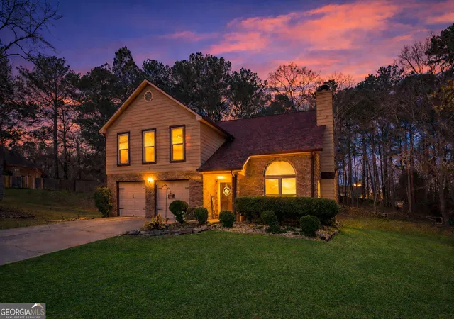 Photo 2 of Single family home for sale at 2100 Green Tree Ct, Lithonia, GA 30058 | MLS# 10819762 | Listing updated on 2026-09-21