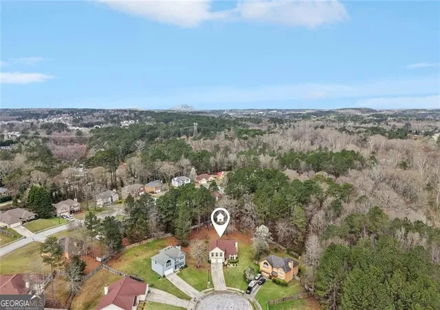 Photo 3 of Single family home for sale at 2100 Green Tree Ct, Lithonia, GA 30058 | MLS# 10819762 | Listing updated on 2026-09-21