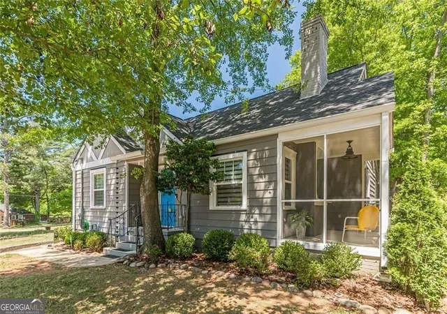Photo 4 of Single family home for sale at 1237 Winburn Dr, Atlanta, GA 30344 | MLS# 10735659 | Listing updated on 2026-08-11