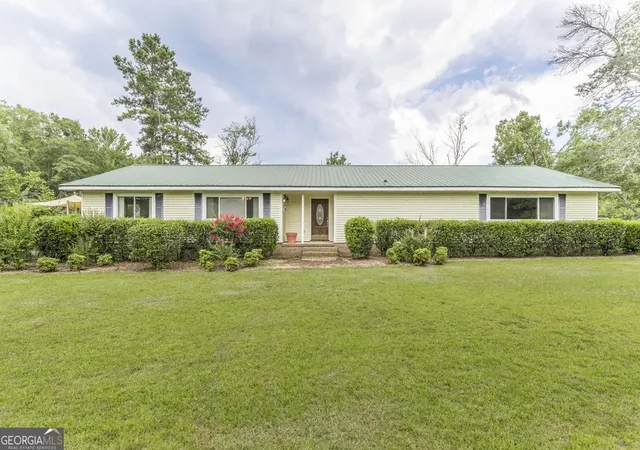 Homes for sale in Knoxville, GA | 184 Davis Rd, Knoxville, GA 31050 | MLS# 10802606