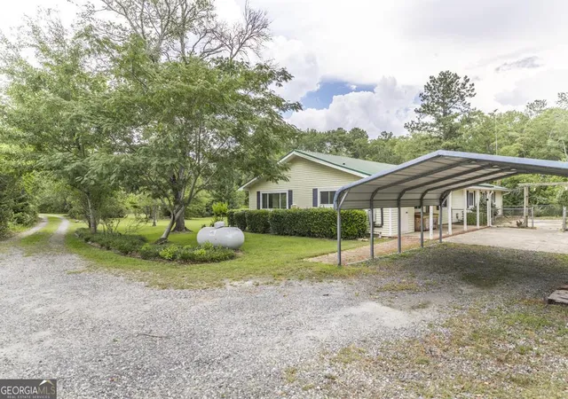 Homes for sale in Knoxville, GA | 184 Davis Rd, Knoxville, GA 31050 | MLS# 10802606