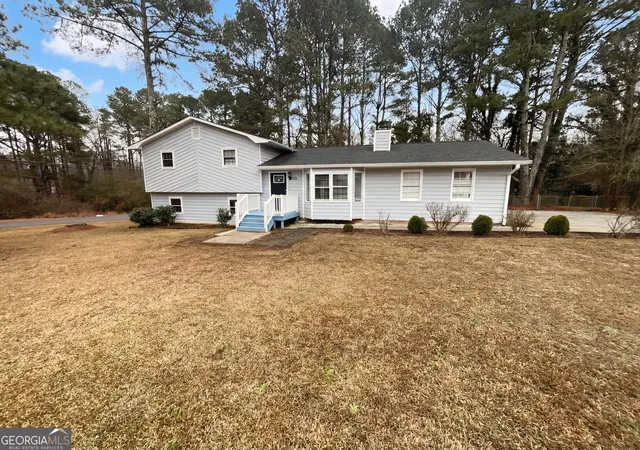Homes for sale in Carrollton, GA | 10 King Dr, Carrollton, GA 30116 | MLS# 10680498