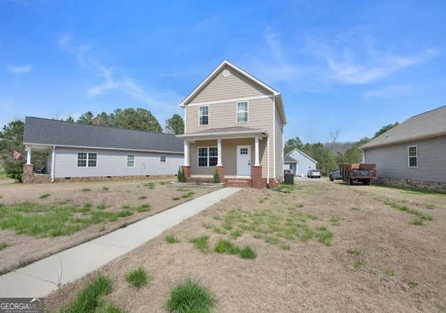 4th image of 422 Coahulla Creek Dr, Dalton, GA 30721 | MLS# 10722567