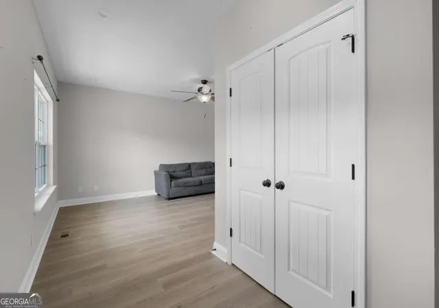 5th image of 422 Coahulla Creek Dr, Dalton, GA 30721 | MLS# 10722567