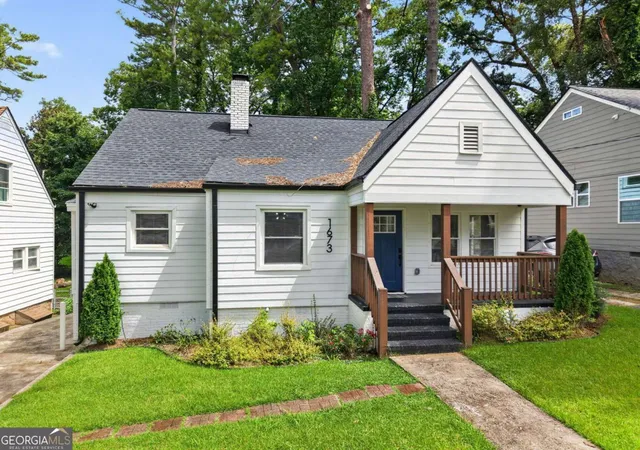 Photo 2 of Single family home for sale at 1673 Richland Rd Sw, Atlanta, GA 30311 | MLS# 10820939 | Listing updated on 2026-09-10
