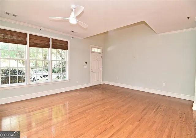 Photo 2 of Townhouse for sale at 4772 Ivy Ridge Dr, Atlanta, GA 30339 | MLS# 10826356 | Listing updated on 2026-10-25