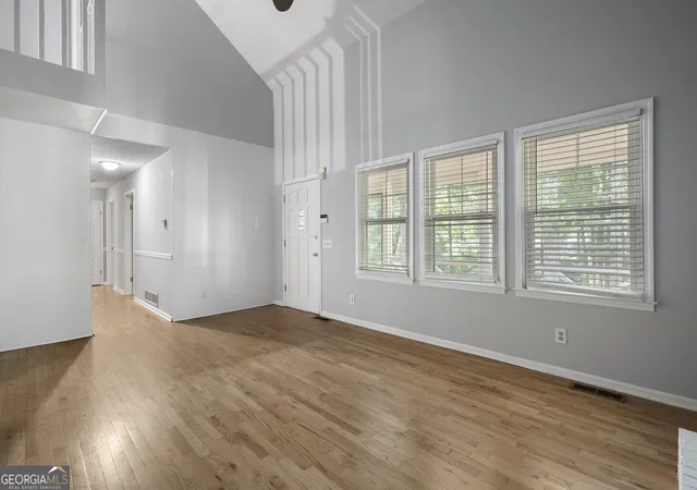 Photo 3 of Single family home for sale at 109 Toonigh Ct, Woodstock, GA 30188 | MLS# 10828166 | Listing updated on 2026-09-13