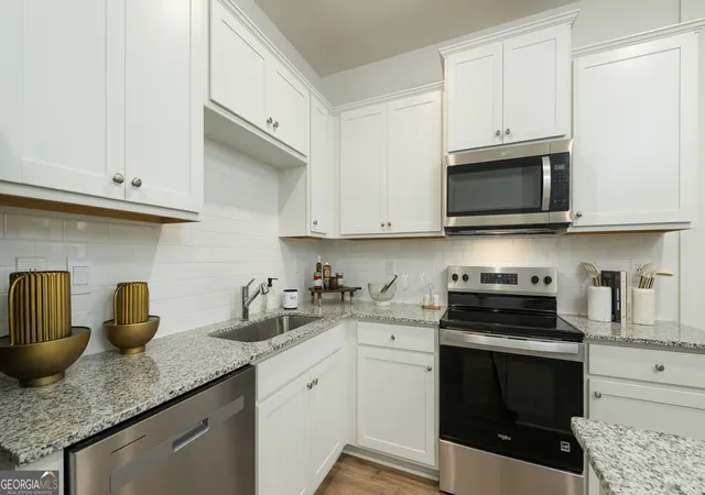2nd image of 2304 Jamin Bnd #28, Lithonia, GA 30058 | MLS# 10736894
