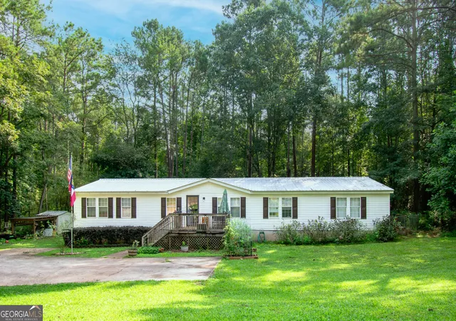 Photo 1 of Sale Pending at 315 Double Branch Rd, Danielsville, GA 30633 | MLS# 10817360 | Listing updated on 2026-08-25