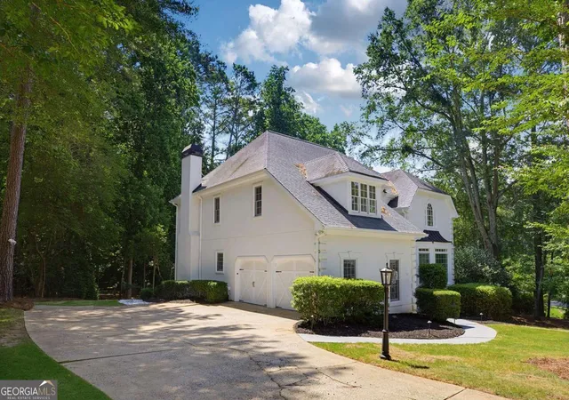 Photo 2 of Single family home for sale at 535 Flying Scot Wy, Alpharetta, GA 30005 | MLS# 10805772 | Listing updated on 2026-09-16