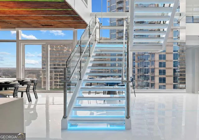 5th image of 45 Ivan Allen Jr Blvd Nw #2701, Atlanta, GA 30308 | MLS# 10791978