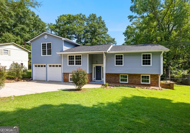 1st image of 210 Hearthstone Dr, Lagrange, GA 30241 | MLS# 10814861