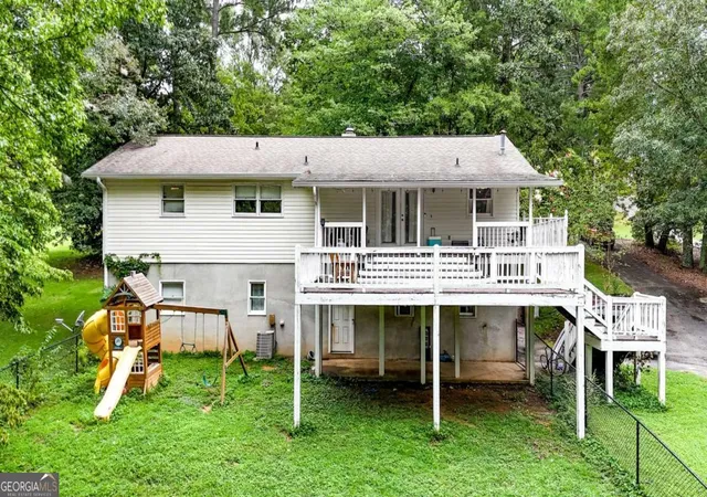 2nd image of 110 Crestmont Dr, Calhoun, GA 30701 | MLS# 10822933