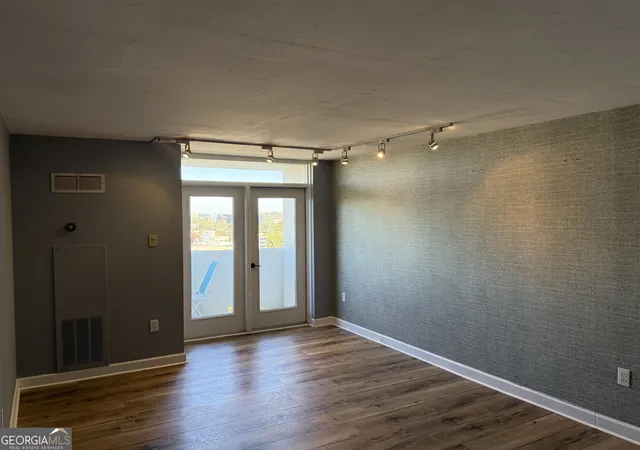 Photo 2 of Condo for sale at 375 Ralph Mcgill Blvd Ne # 1305, Atlanta, GA 30312 | MLS# 10834623 | Listing updated on 2026-09-10