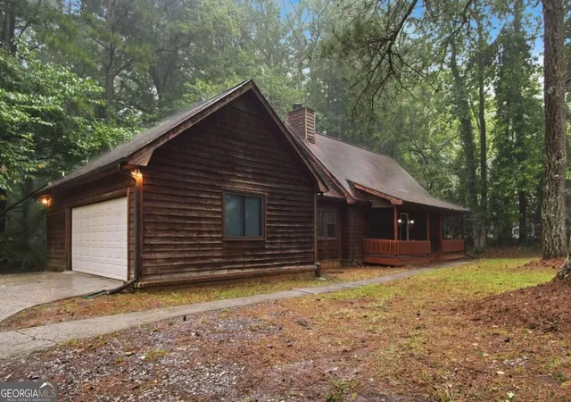 Photo 2 of Single family home for sale at 610 Ponderosa Ct, Fayetteville, GA 30214 | MLS# 10834609 | Listing updated on 2026-09-10