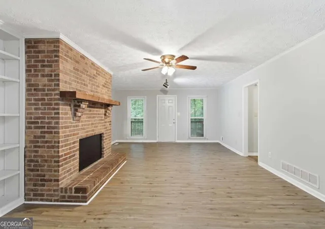 Photo 4 of Single family home for sale at 610 Ponderosa Ct, Fayetteville, GA 30214 | MLS# 10834609 | Listing updated on 2026-10-19