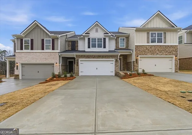 Photo 2 of Townhouse for sale at 1194 Park Ctr Cir, Austell, GA 30168 | MLS# 10780537 | Listing updated on 2026-09-11