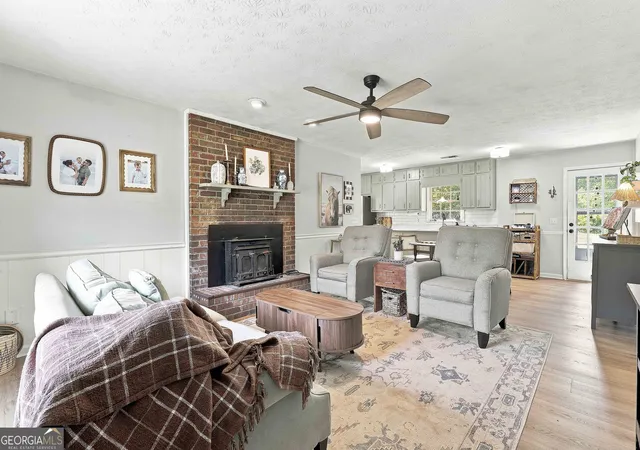 Photo 3 of Sale Pending at 20 Willow Ct, Newnan, GA 30263 | MLS# 10817379 | Listing updated on 2026-08-28