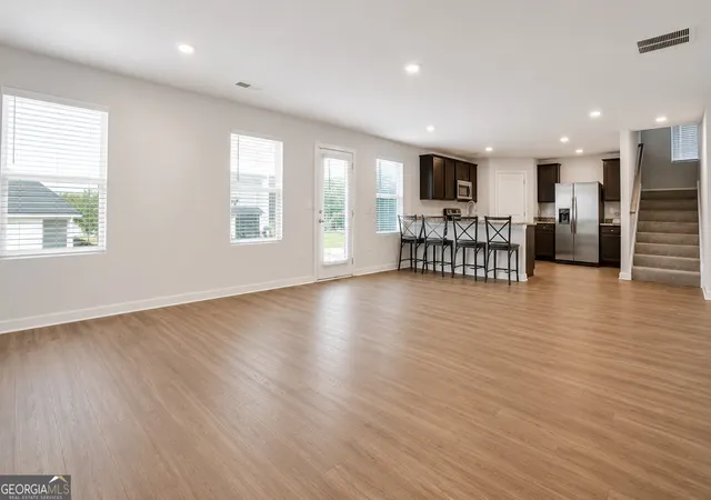Photo 4 of Single family home for sale at 1129 Bluecoat Cir, Hampton, GA 30228 | MLS# 10774791 | Listing updated on 2026-09-18