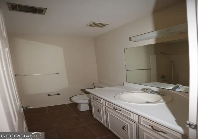 2nd image of 1807 Chandler R Chandler Rd & Lanier Dr, Statesboro, GA 30458