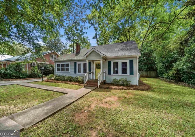 1st image of 204 N Walnut St, Greensboro, GA 30642 | MLS# 10812459