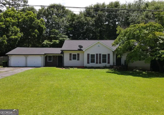 Photo 2 of Sale Pending at 416 S Candler St, Villa Rica, GA 30180 | MLS# 10808740 | Listing updated on 2026-09-02
