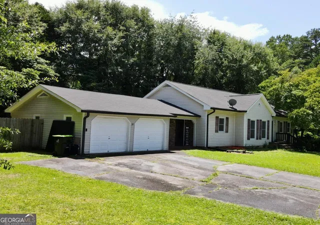 Photo 4 of Sale Pending at 416 S Candler St, Villa Rica, GA 30180 | MLS# 10808740 | Listing updated on 2026-09-02