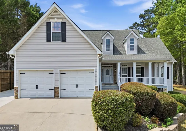 1st image of 404 Vineyard Dr, Dallas, GA 30132 | MLS# 10729579