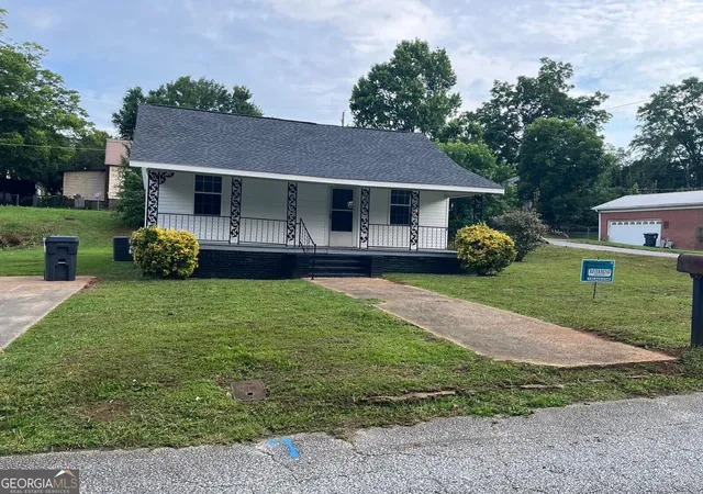 Homes for sale in Valley, AL | 709 Spring Street, Valley, AL 36854 | MLS# 10781412