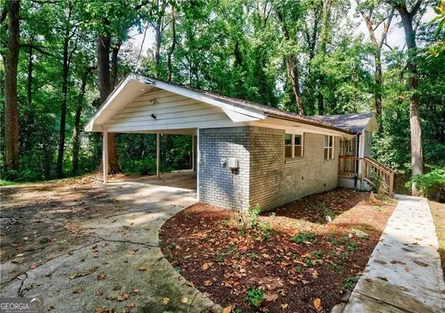 Photo 4 of Single family home for sale at 4305 Christine Ct, Decatur, GA 30035 | MLS# 10613581 | Listing updated on 2026-09-11