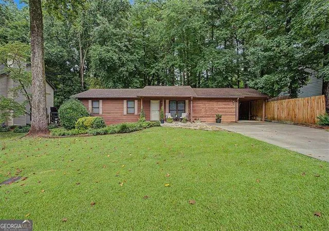 image of 3095 Woodland Dr Nw, Kennesaw, GA 30152 | MLS# 10809615
