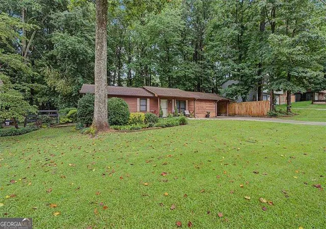 image of 3095 Woodland Dr Nw, Kennesaw, GA 30152 | MLS# 10809615