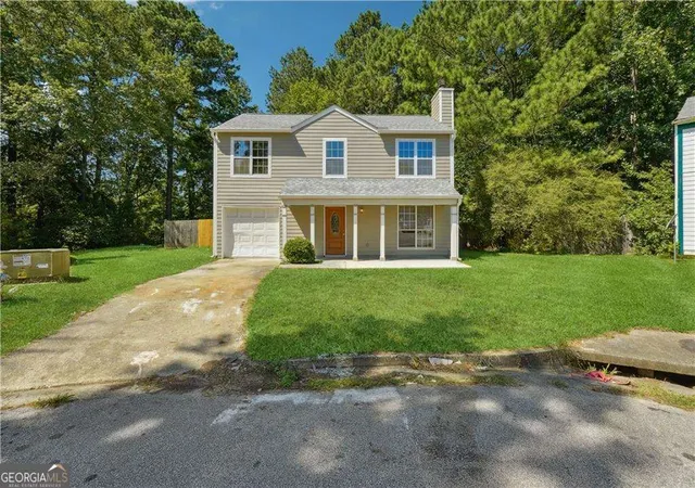 Photo 2 of Single family home for sale at 6223 Marbut Farms Ln, Lithonia, GA 30058 | MLS# 10825688 | Listing updated on 2026-09-23