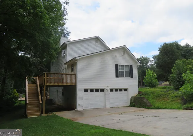 Photo 3 of Single family home for sale at 1001 Winston Wy Nw, Acworth, GA 30102 | MLS# 10812843 | Listing updated on 2026-10-03