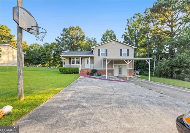 Single family home for sale at 680 Horsley Ml Rd, Carrollton, GA 30116 | MLS# 10435415 | Listing updated on 2025-06-18
