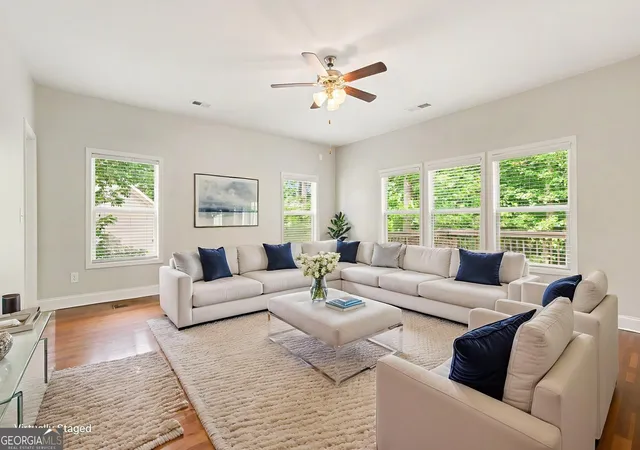 Photo 3 of Single family home for sale at 825 Sassafras Ln, Hoschton, GA 30548 | MLS# 10763120 | Listing updated on 2026-09-13
