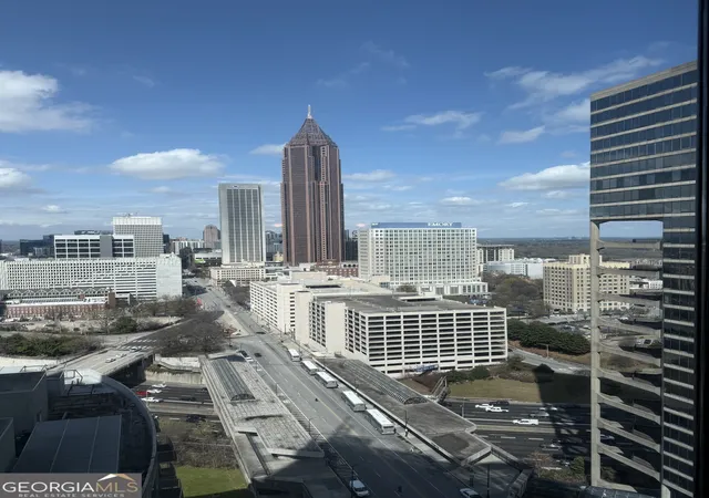 Photo 2 of Condo for sale at 400 W Peachtree St NW #2413, Atlanta, GA 30308 | MLS# 10706642 | Listing updated on 2026-10-16