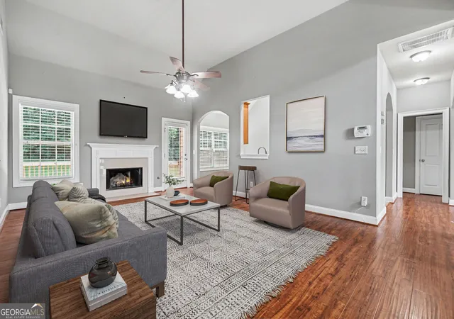 Photo 4 of Single family home for sale at 60 Ashley Pointe Dr, Hiram, GA 30141 | MLS# 10826654 | Listing updated on 2026-09-07