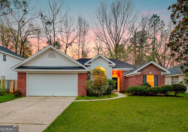 Photo 2 of Sale Pending at 220 Parkview Ct, Savannah, GA 31419 | MLS# 10688134 | Listing updated on 2026-09-03